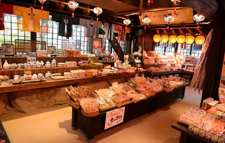 一燈銭_お土産売り場(Ittousen_Souvenir shop)