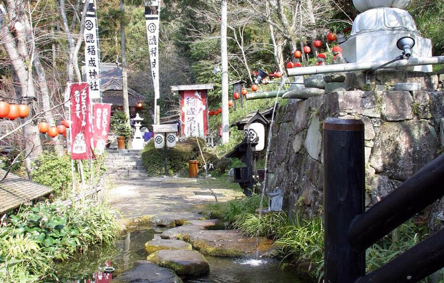 いろり山賊_庭(Sanzoku_Garden)