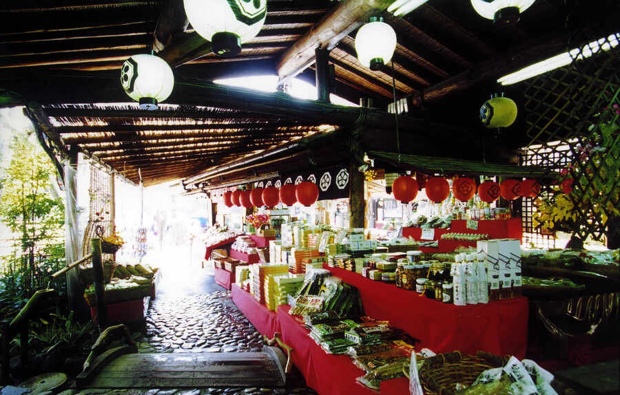 いろり山賊_お土産売り場(Sanzoku_Souvenir shop)