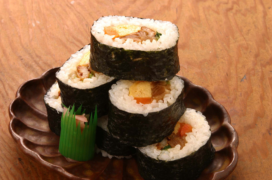 巻寿司(Maki-zushi)