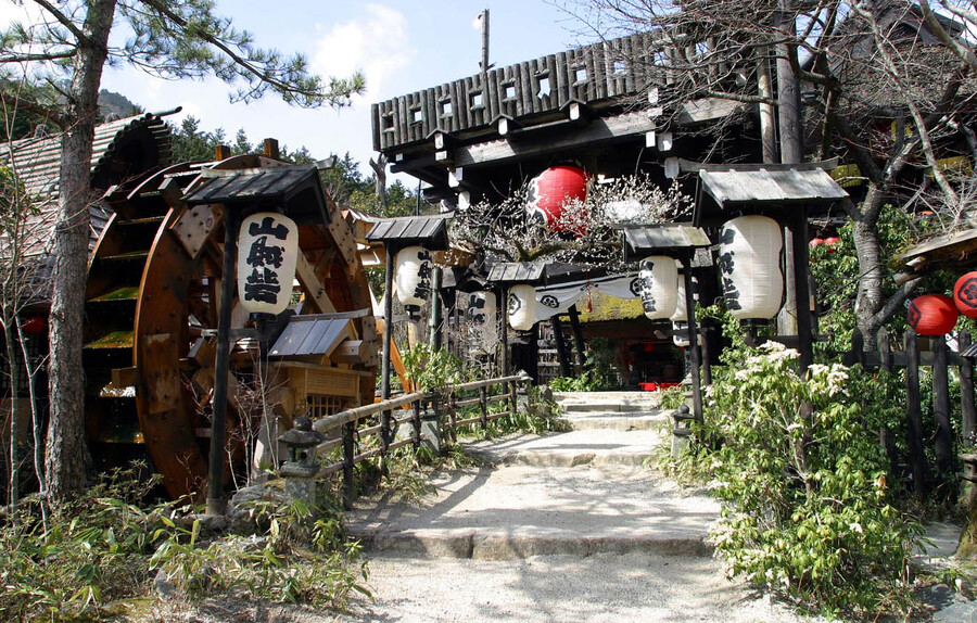 山賊砦_門(Sanzoku-toride_gate)